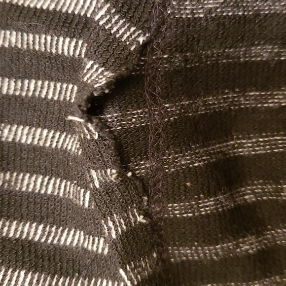 (S) W5 Anthropologie Striped ¾ Sleeve Flowy Top Lightweight Made in the U.S.A - Picture 9 of 9